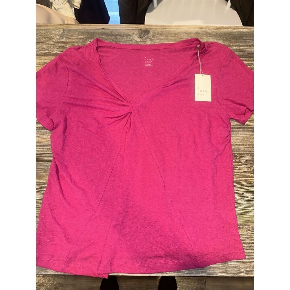Women's Short Sleeve V-Neck Linen T-Shirt - A New Day Pink XXL. NWT. M